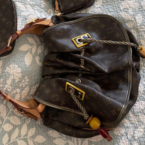 Handbag - Picture 1 of 1